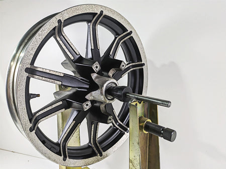 2020 Harley Touring FLHT Electra Glide 17x3 Impeller Front Wheel 10 Sp 43300533 {{ shop.shopifyCountryName }} - Mototech271