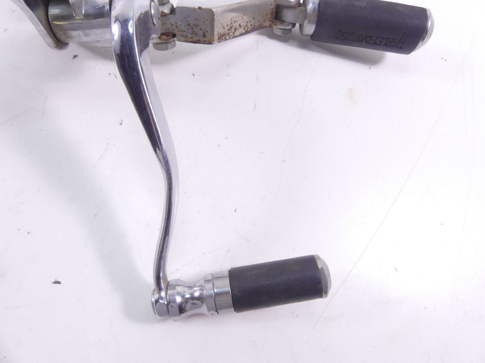 1995 Harley FXSTS Softail Springer Left Footpeg Foot Peg + Shifter Set 33683-90A {{ shop.shopifyCountryName }} - Mototech271