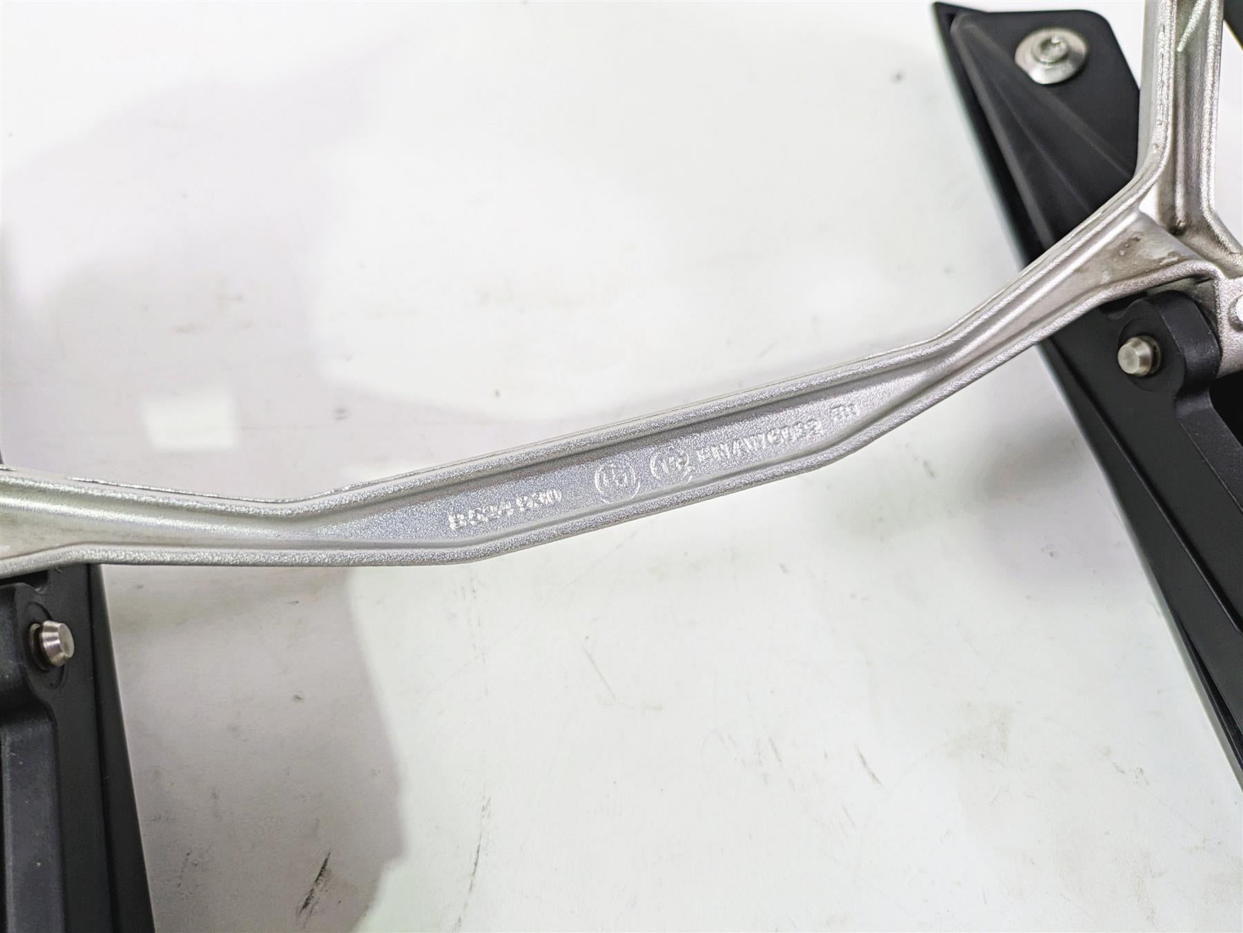 2015 BMW R1200 GS Adv K51 Front Windshield Adjustment Mount Set 46638536083 {{ shop.shopifyCountryName }} - Mototech271