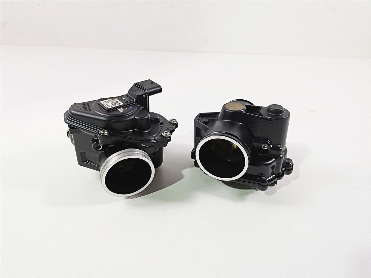 2022 BMW RnineT Pure K22 Dellorto Throttle Bodies Set 13549457019 13549457020 {{ shop.shopifyCountryName }} - Mototech271