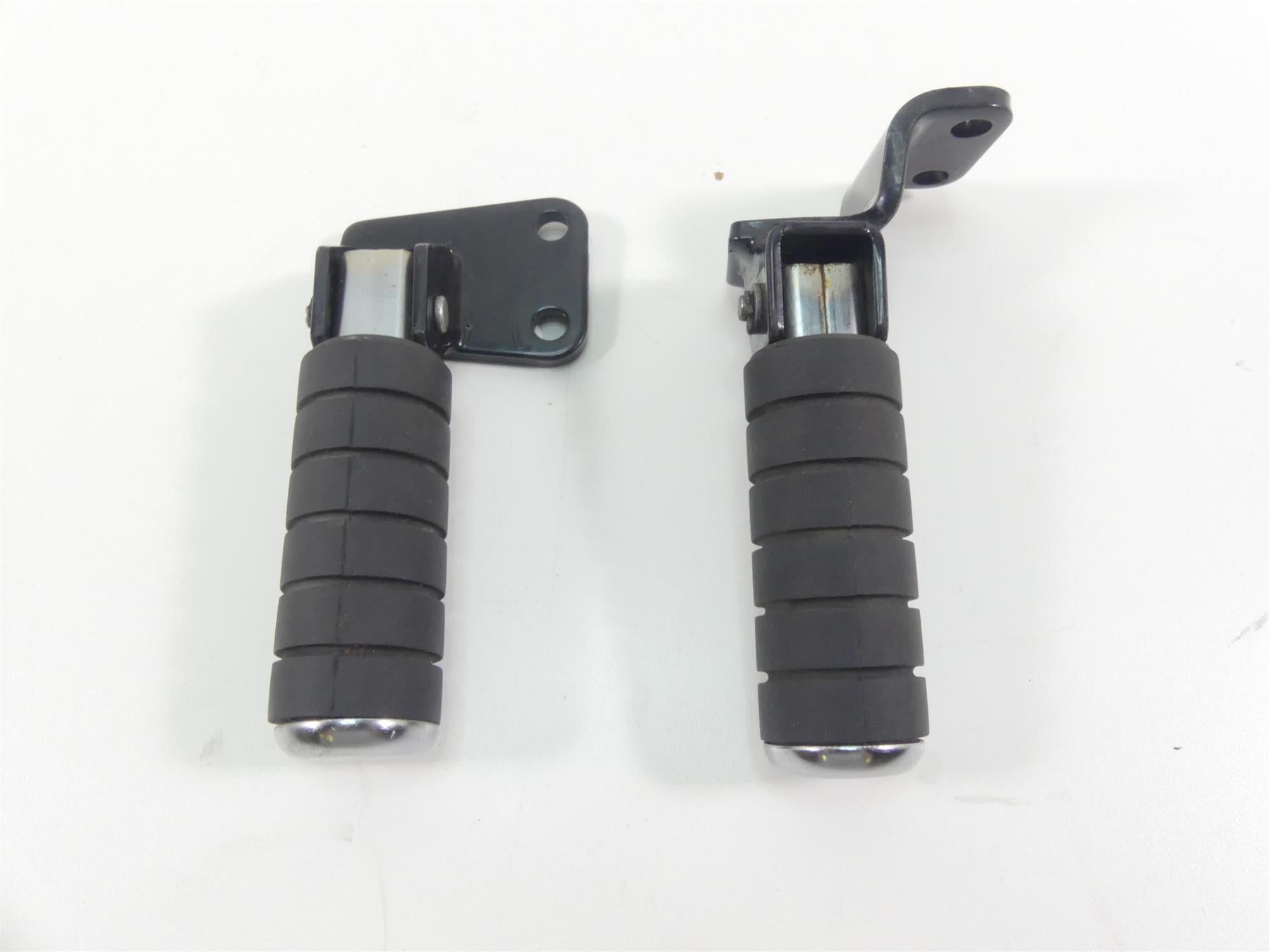 2006 Honda VTX1800 C2 Rear Passenger Footpeg Set 50680-MCH-C10 50685-MCH-C10 {{ shop.shopifyCountryName }} - Mototech271