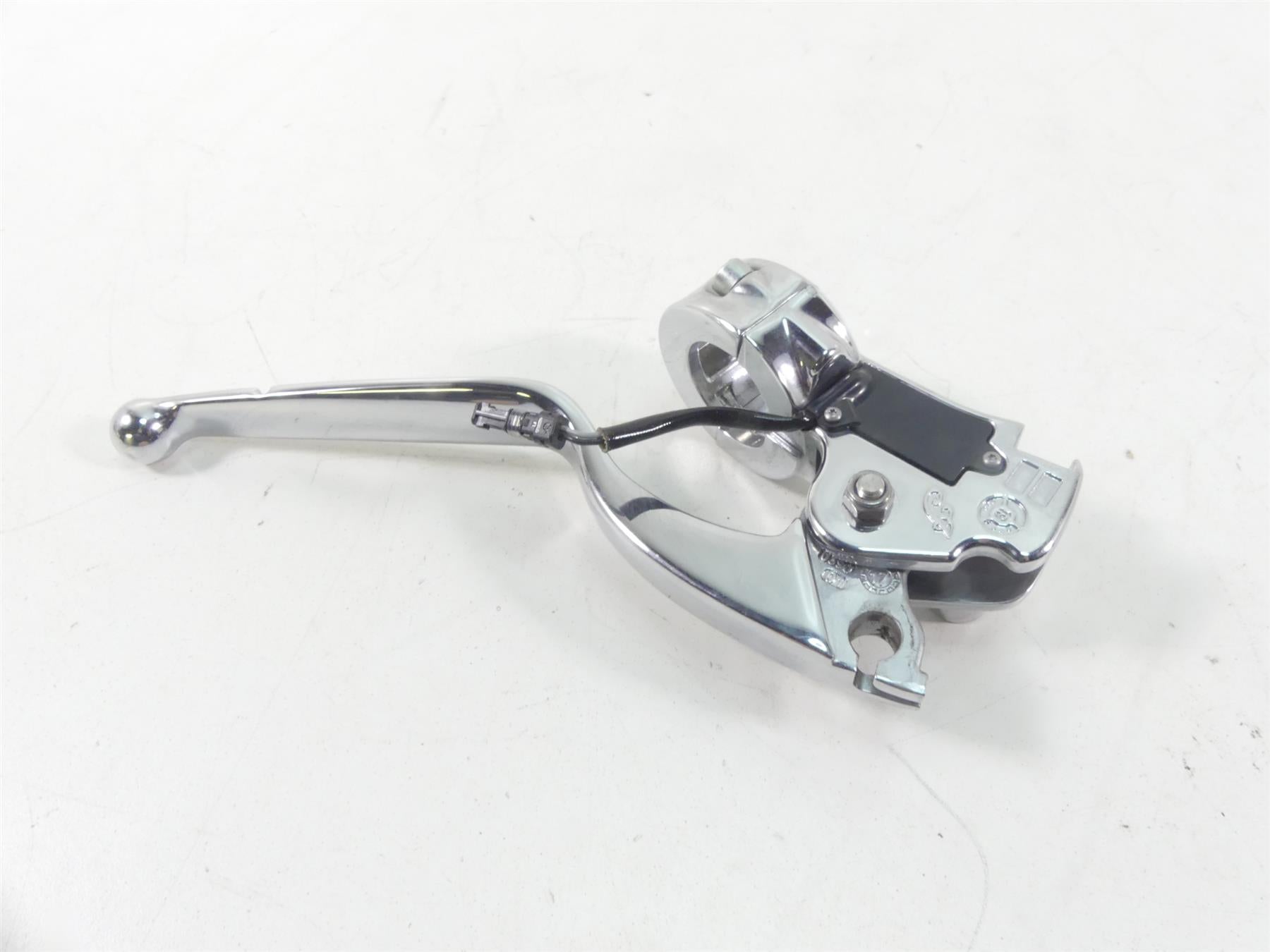 2020 Indian Roadmaster Chrome Clutch Perch Lever Handle Holder Set 1323706 {{ shop.shopifyCountryName }} - Mototech271
