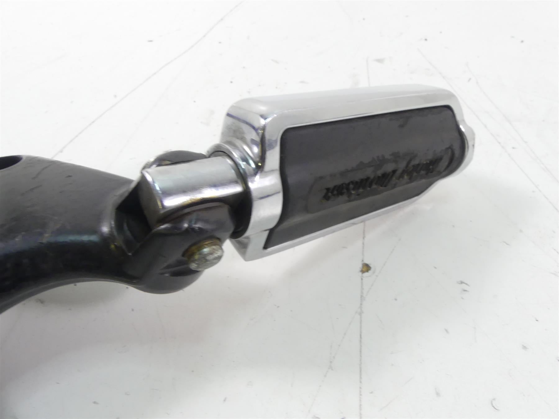 2014 Harley Sportster XL1200 C Rear Passenger Footpeg Set 49314-04 49315-04 {{ shop.shopifyCountryName }} - Mototech271