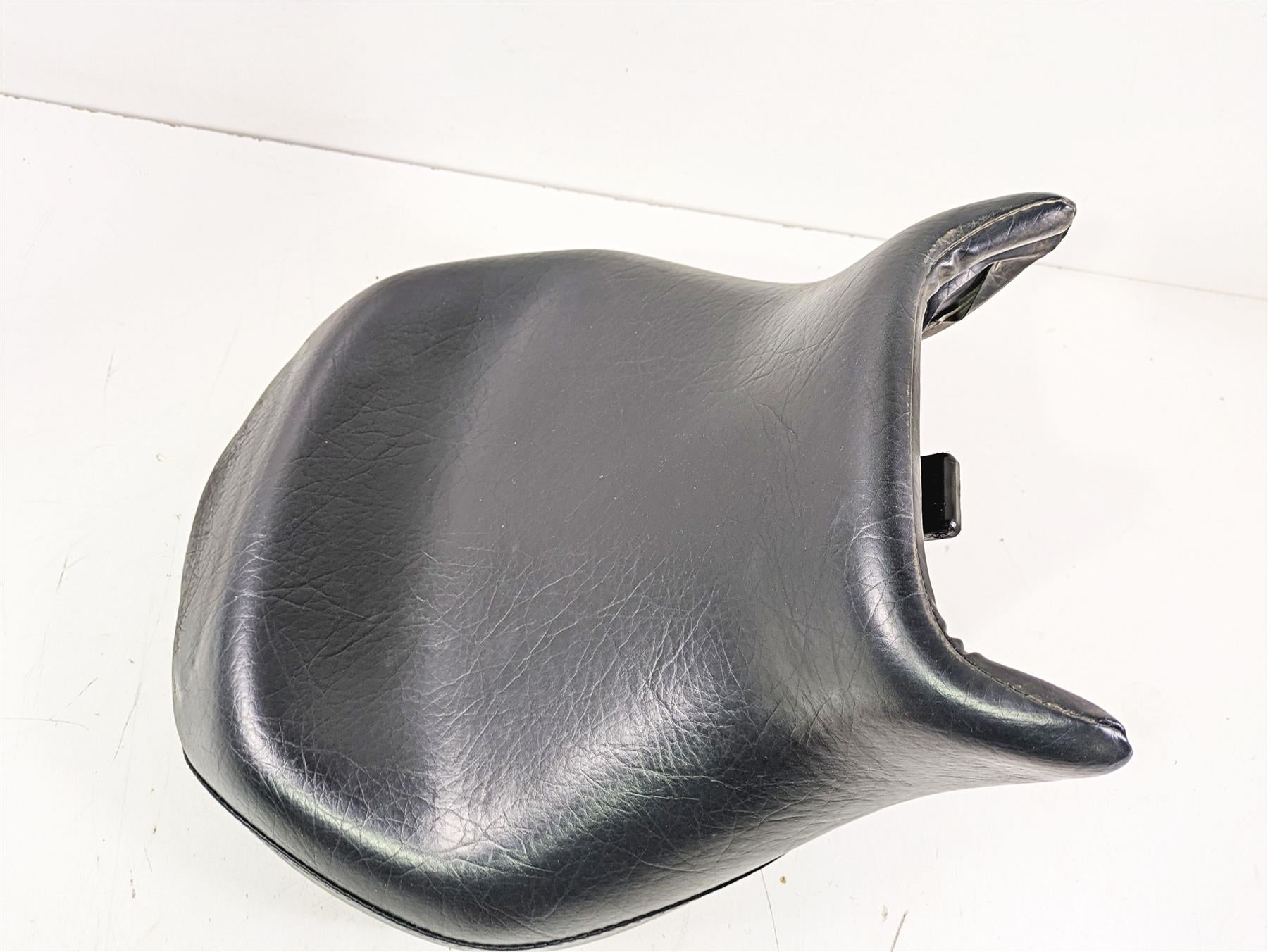 2002 Honda V-Twin VTX1800 C Front Rider Seat Saddle 77200-MCH-000 {{ shop.shopifyCountryName }} - Mototech271