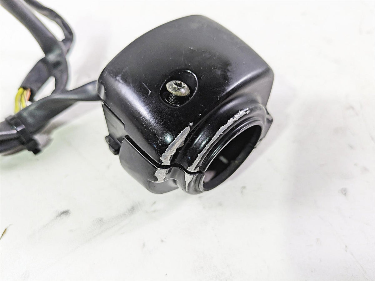 2004 Harley FLSTCI Softail Heritage Left Hand Control Switch 71682-06A 71685-06A {{ shop.shopifyCountryName }} - Mototech271