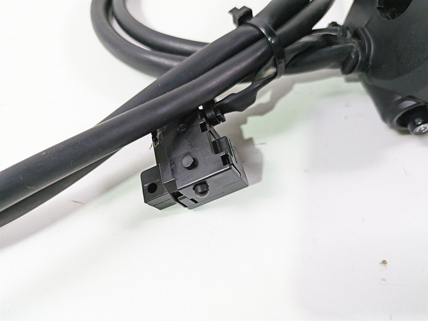 2013 Triumph Tiger 1215 Explorer Right Hand Throttle Control Switch T2041644 {{ shop.shopifyCountryName }} - Mototech271