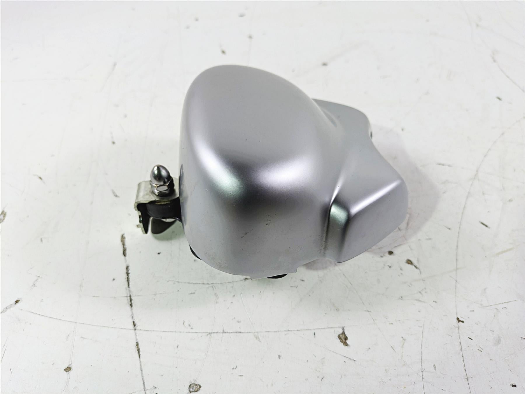 2012 Harley VRSCF Muscle V Rod Horn & Cover 69053-09 {{ shop.shopifyCountryName }} - Mototech271