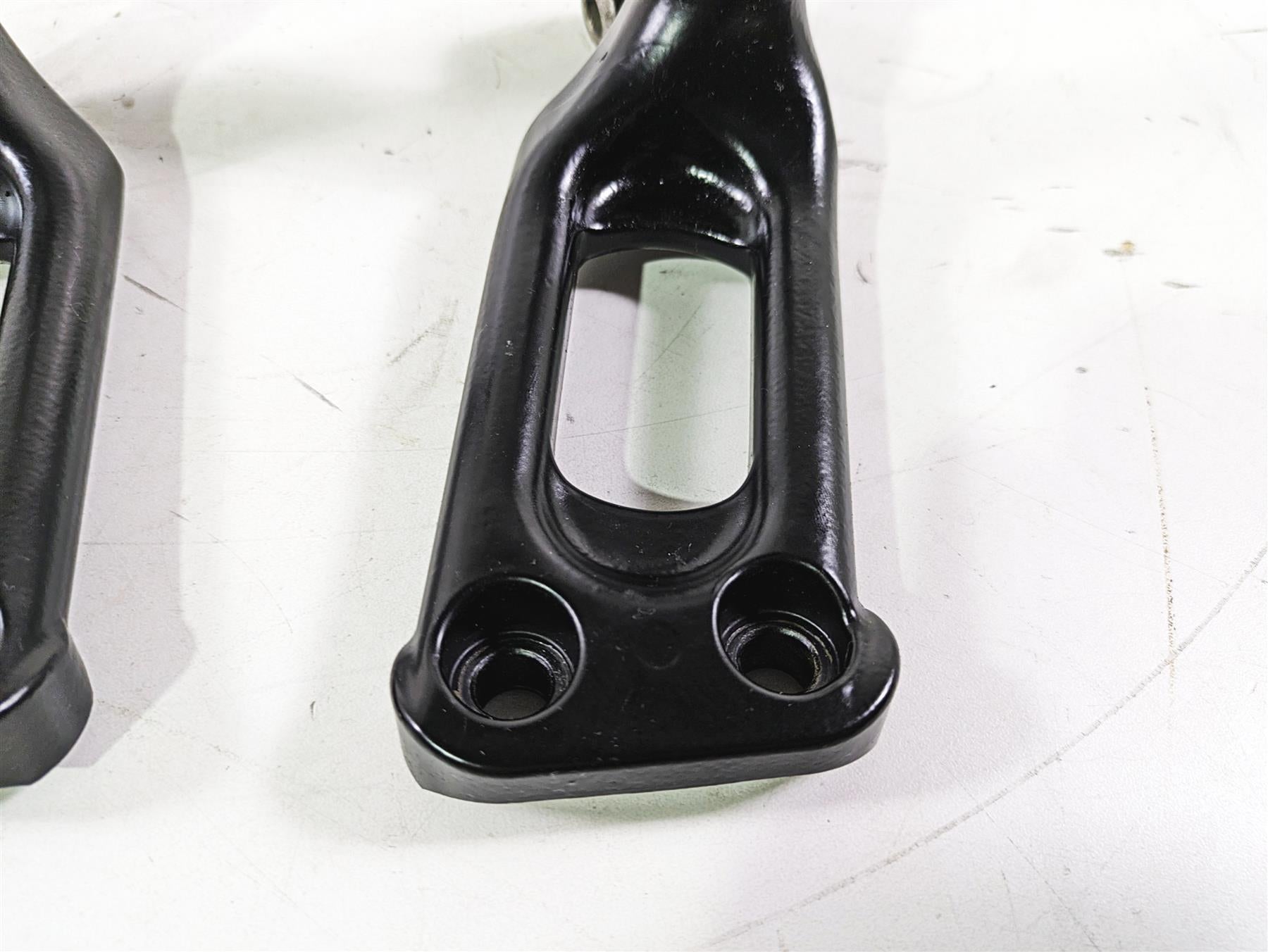 2013 Harley VRSCDX Night Rod Sp Rear Passenger Footpeg Set L 51723-07 R 51722-07 {{ shop.shopifyCountryName }} - Mototech271