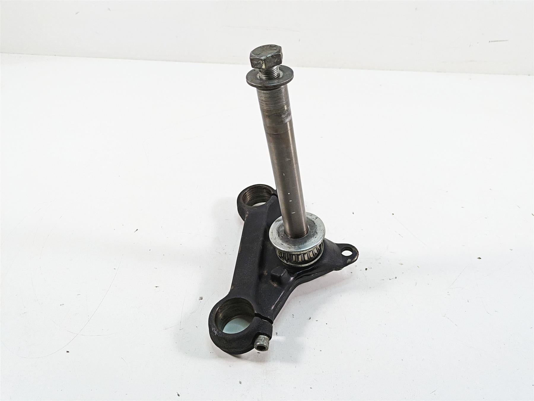 1990 Harley Sportster XLH883 XL883 Lower Triple Tree Steering Stem 45549-88 {{ shop.shopifyCountryName }} - Mototech271
