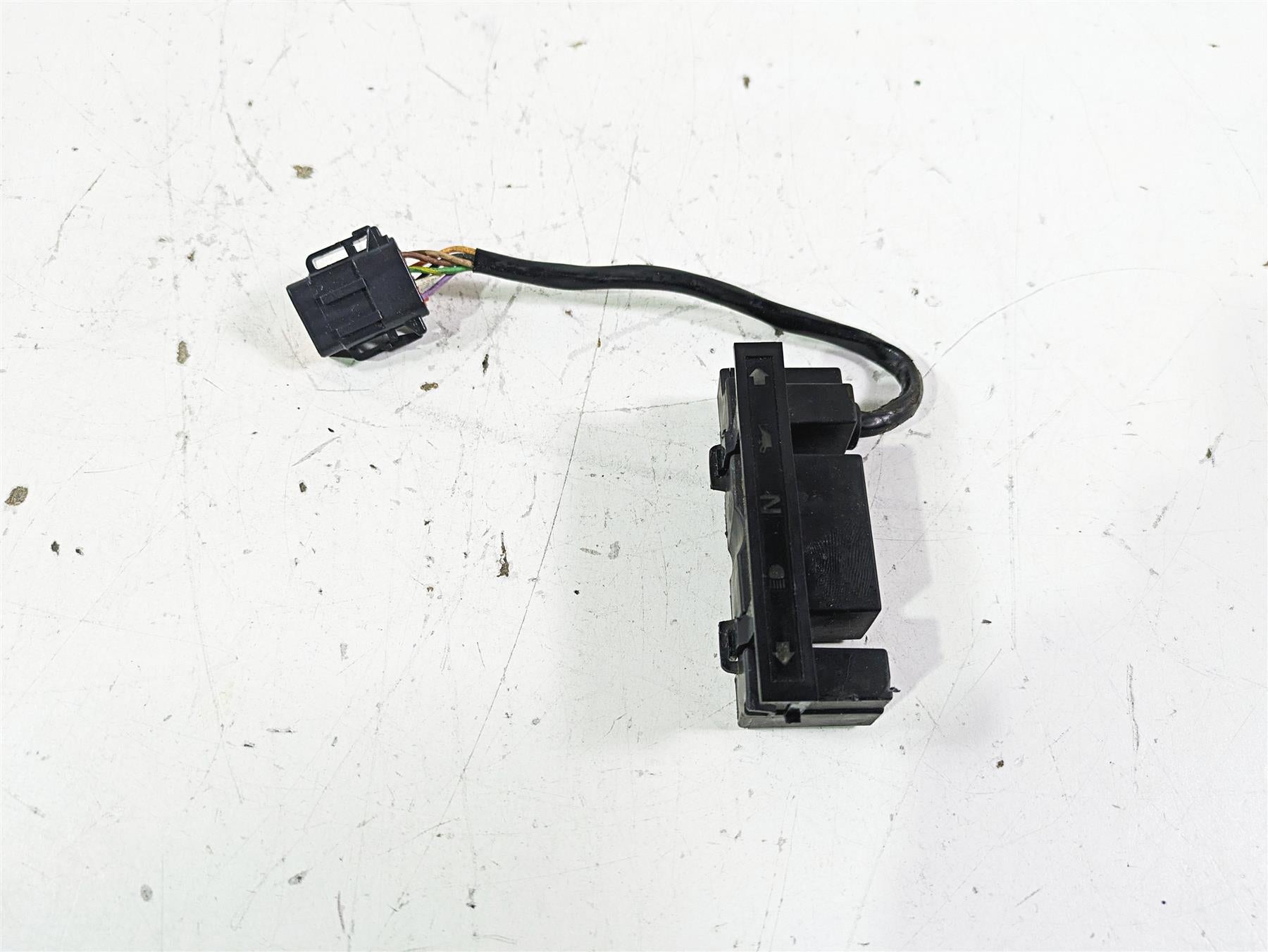 2002 Harley FLSTC Softail Heritage Instrument Indicator Lights 68113-99C {{ shop.shopifyCountryName }} - Mototech271