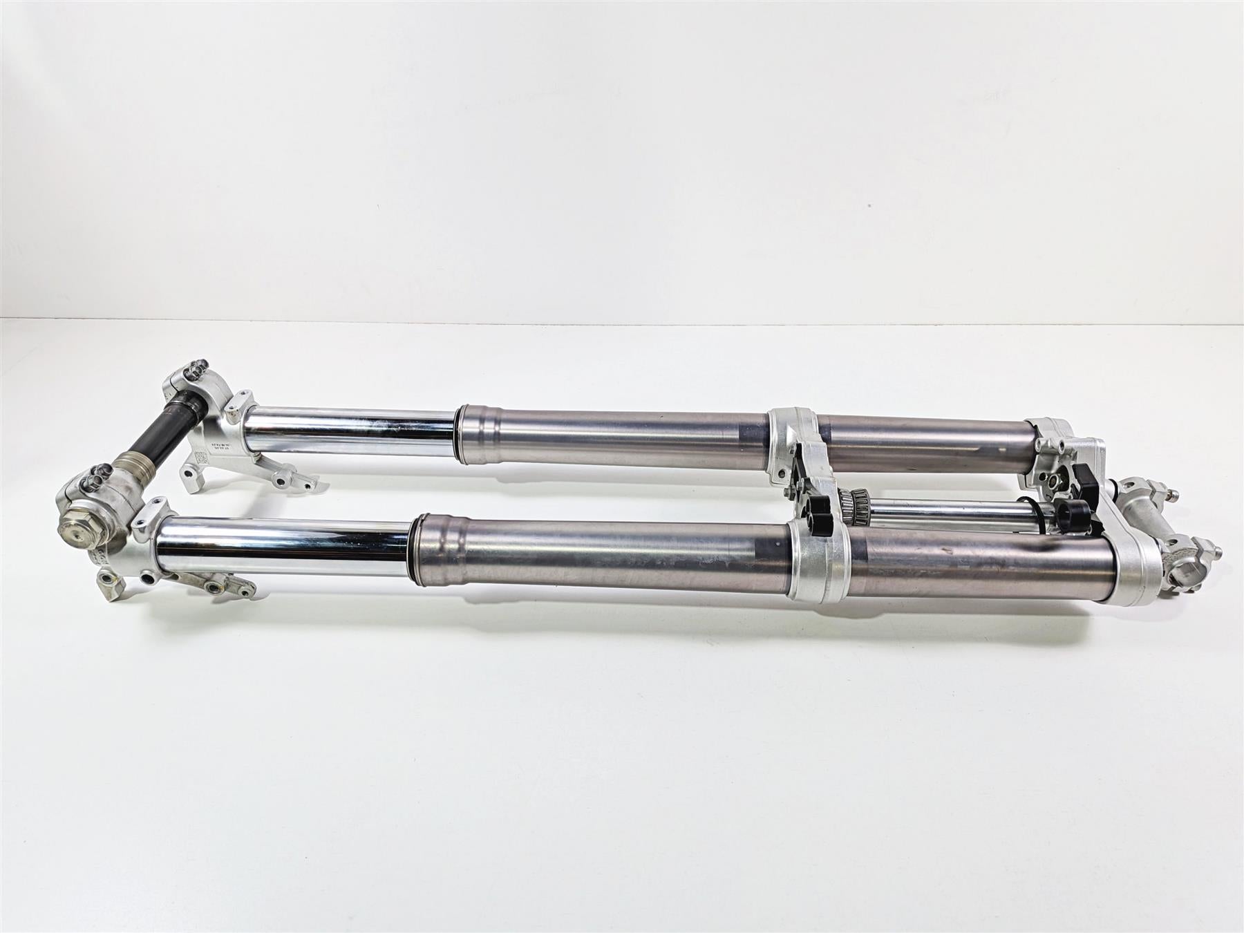 2005 KTM 950 LC8 Adventure Forks Triple Tree Riser Axle 1418Y756LS 1418Y756RS {{ shop.shopifyCountryName }} - Mototech271