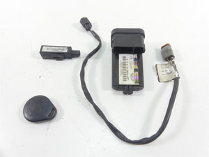 2011 Harley Touring FLTRU Road Glide Tssm Turn Signal Security Module 68924-07 | Mototech271