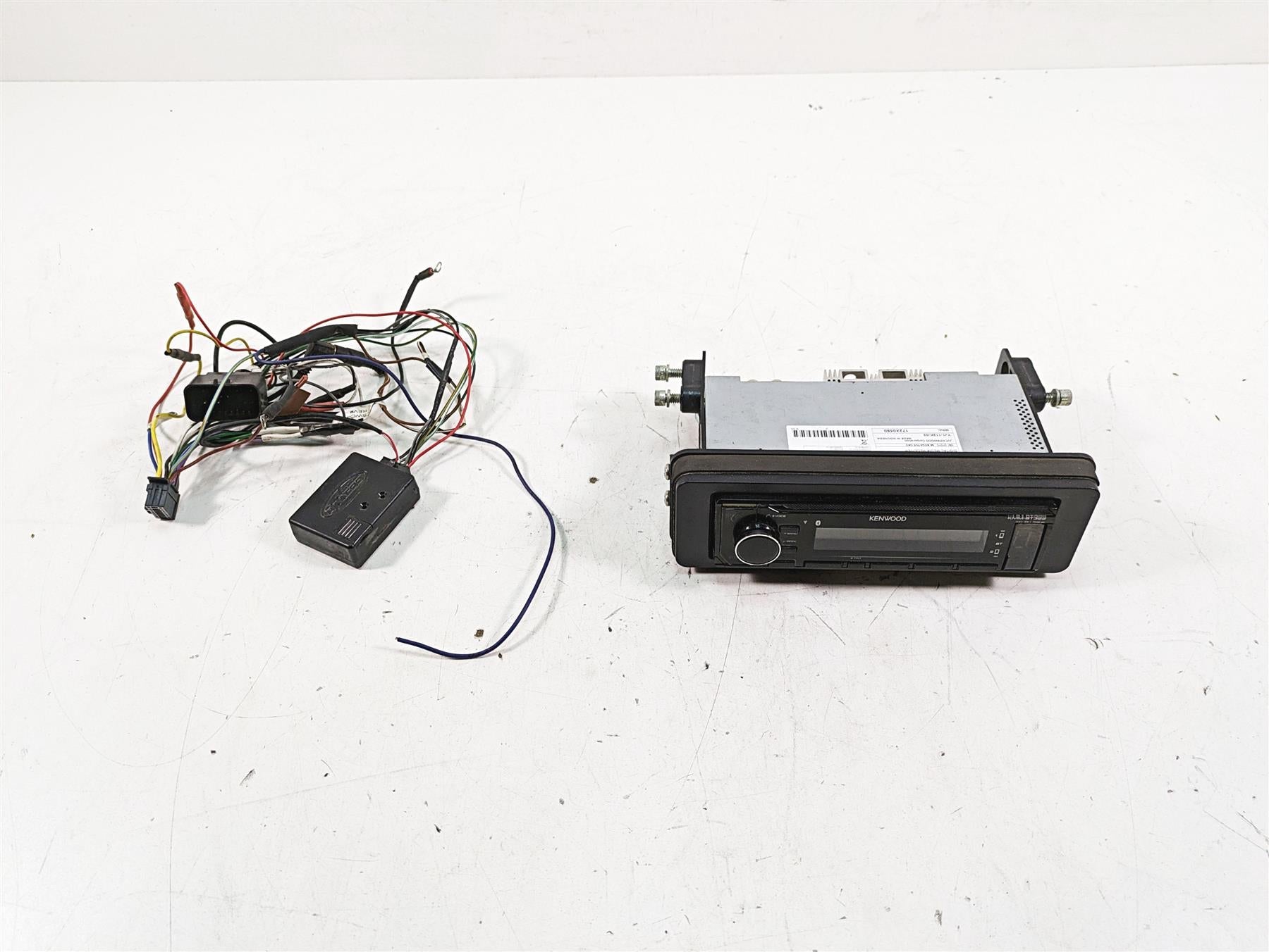 2008 Harley FLHTCU Electra Glide Kenwood Bluetooth Radio Cd Player Set KMM-BT322 {{ shop.shopifyCountryName }} - Mototech271