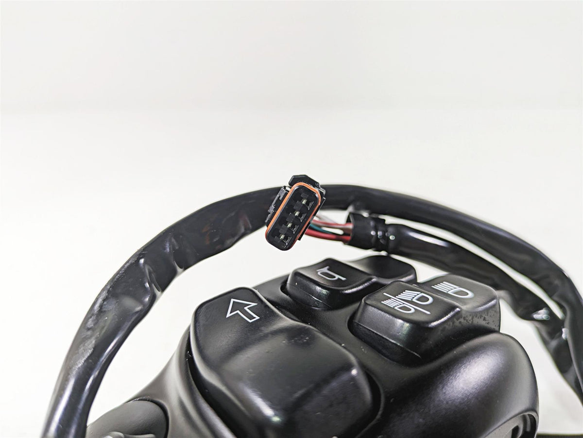 2020 Harley Touring FLHT Electra Glide Left Hand Control Switch - Read 71500419A {{ shop.shopifyCountryName }} - Mototech271