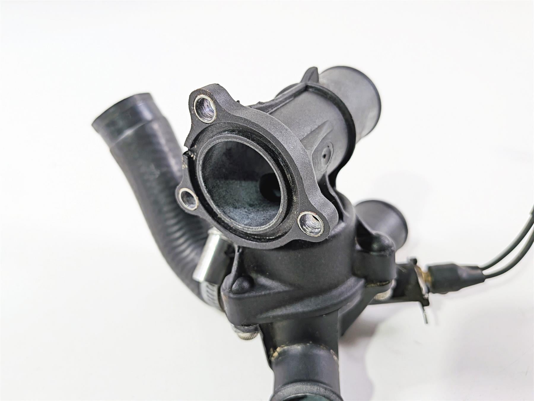 2017 Ducati Panigale 1299 Coolant Squirter Distributor Thermostat 55320122A-Mototech271