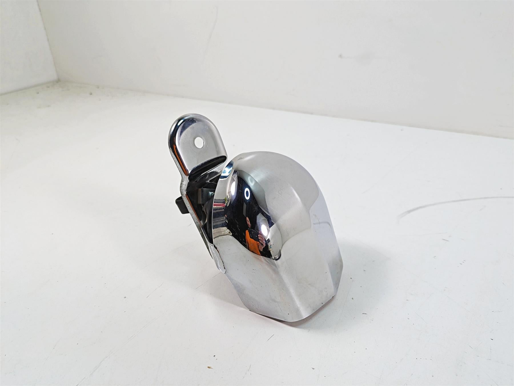 2009 Harley Dyna FXDFSE CVO Fat Bob Horn + Chrome Cover - Bent 61300478A {{ shop.shopifyCountryName }} - Mototech271