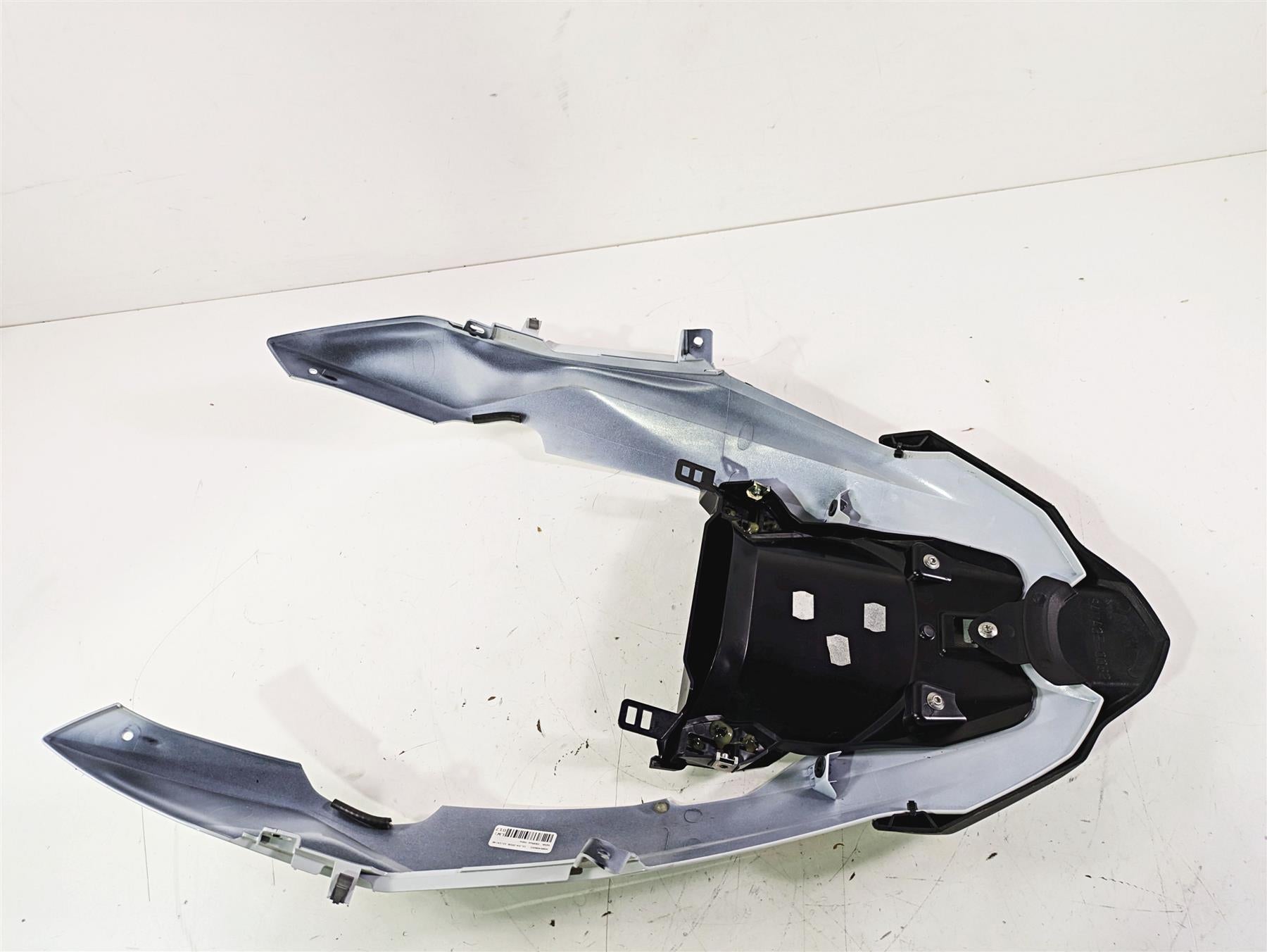 2018 BMW R1200GS GSW K50 Front Upper Fender 46618560646 {{ shop.shopifyCountryName }} - Mototech271