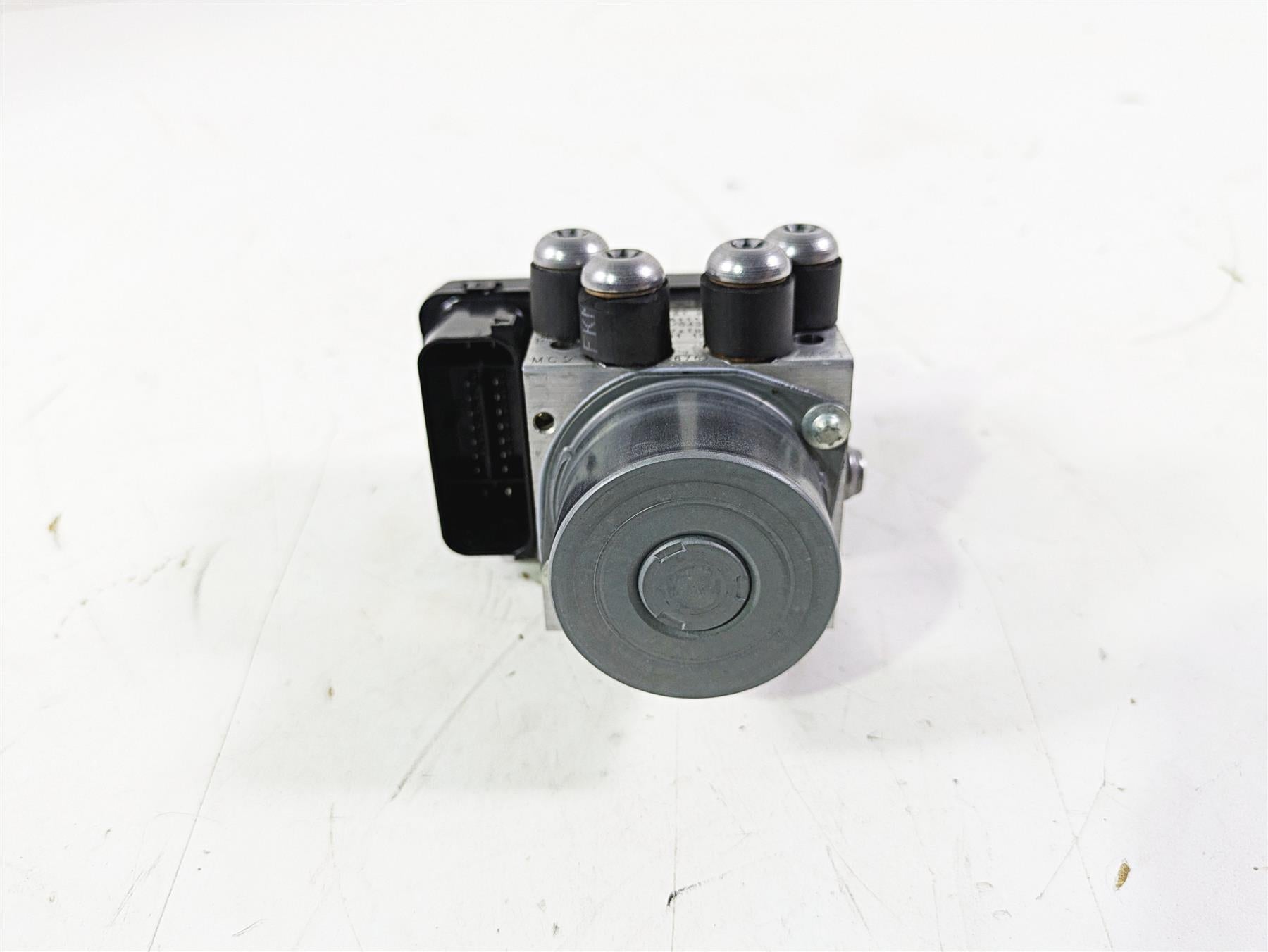 2017 BMW F800GS Adv K75 Abs Brake Pump Module 34518546851 {{ shop.shopifyCountryName }} - Mototech271