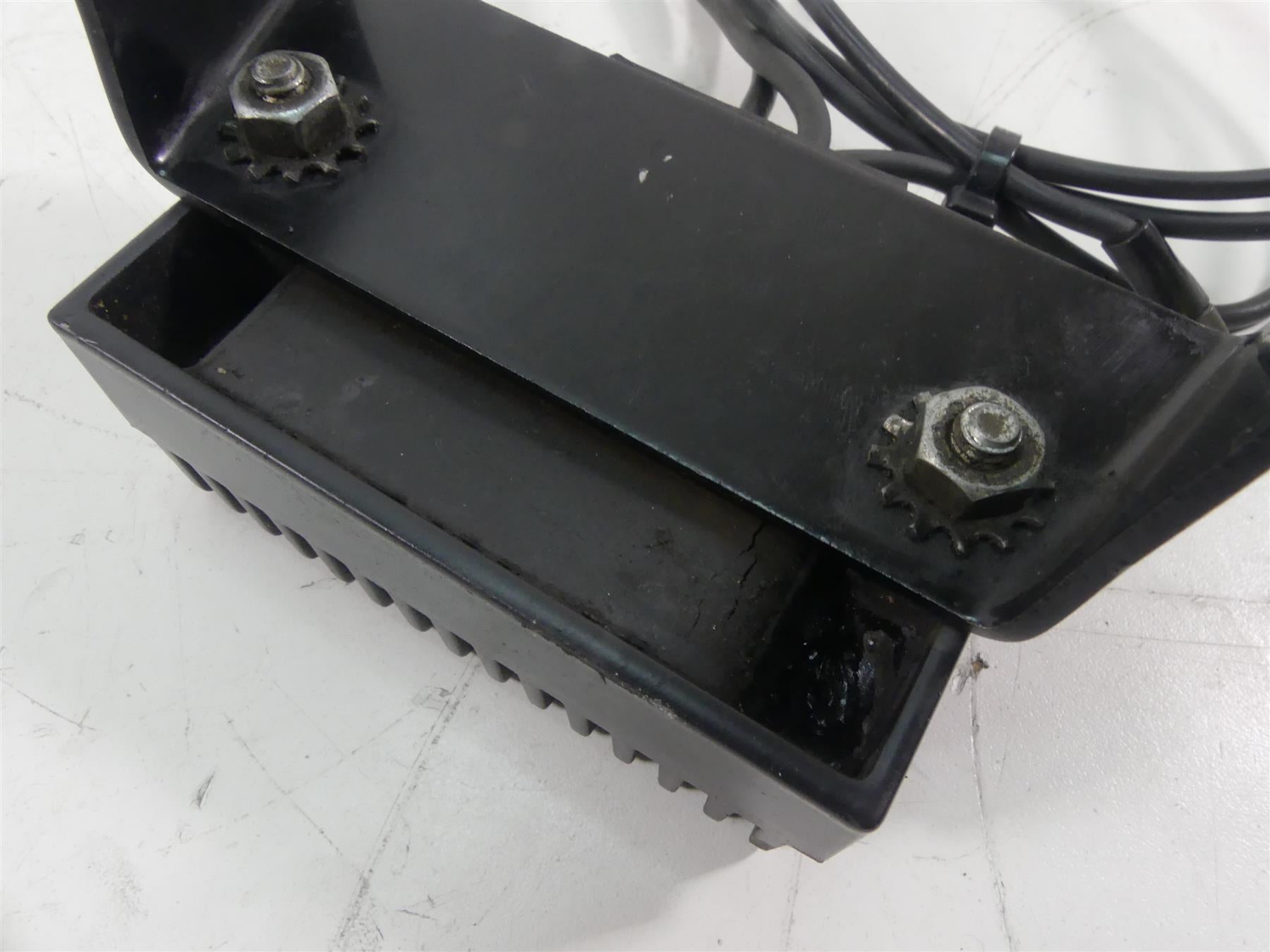 1989 Harley Touring FLTC Tour Glide Rectifier Voltage Regulator 74519-88B {{ shop.shopifyCountryName }} - Mototech271