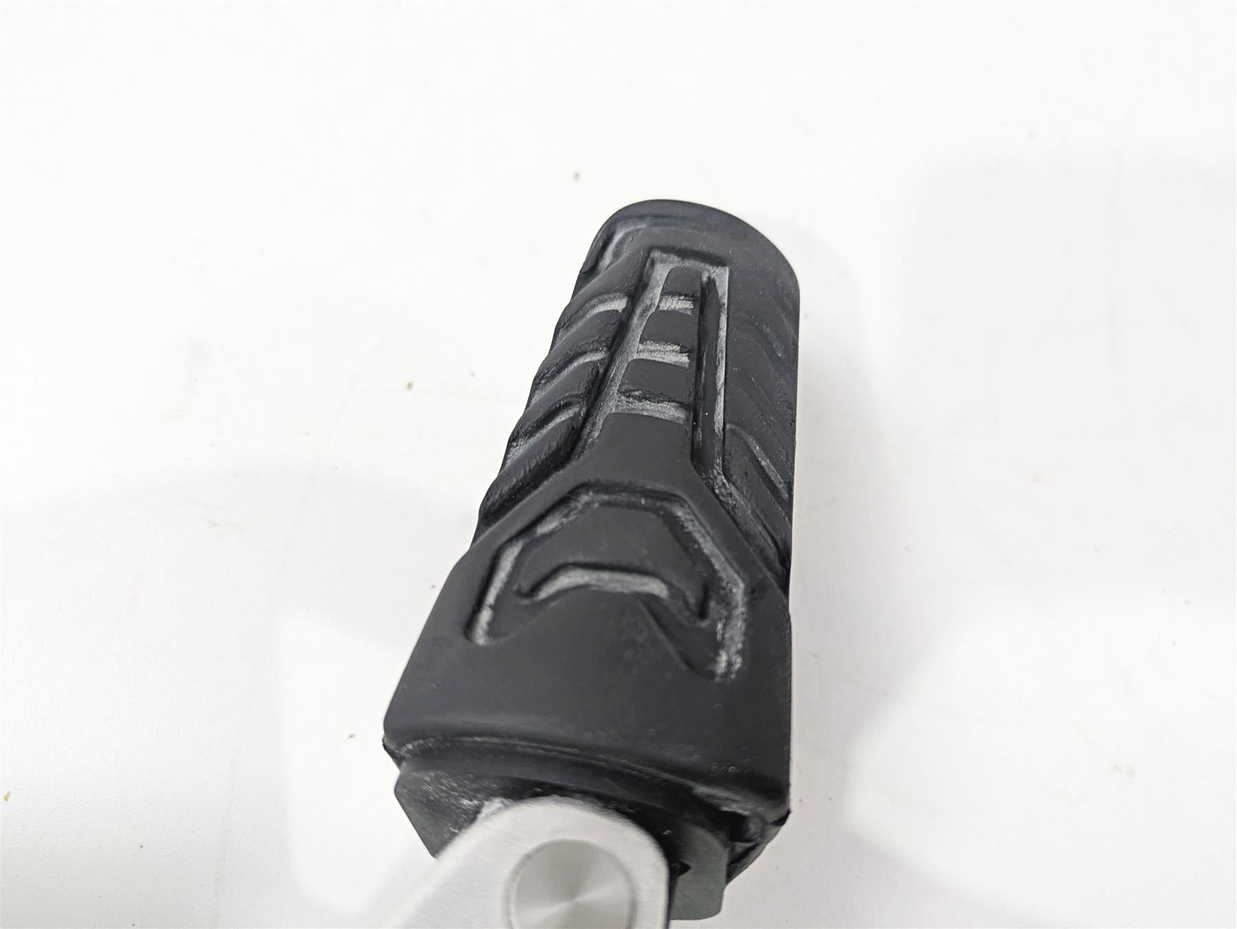 2016 BMW R1200RT K52 Front Left Foot Peg + Shifter -Read 46718535641 46718560383 {{ shop.shopifyCountryName }} - Mototech271