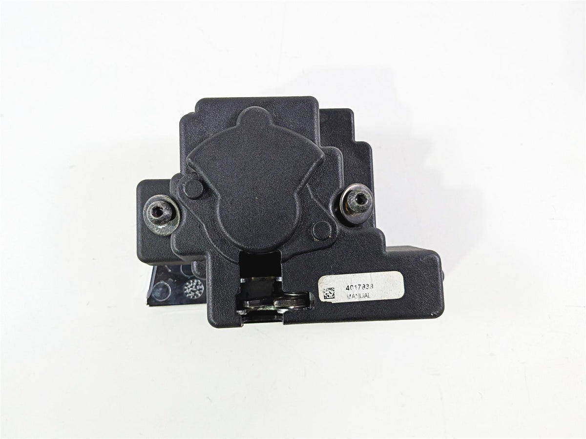 2020 Indian Challenger Limited Right Manual Saddle Bag Lock Latch 4017839-Mototech271