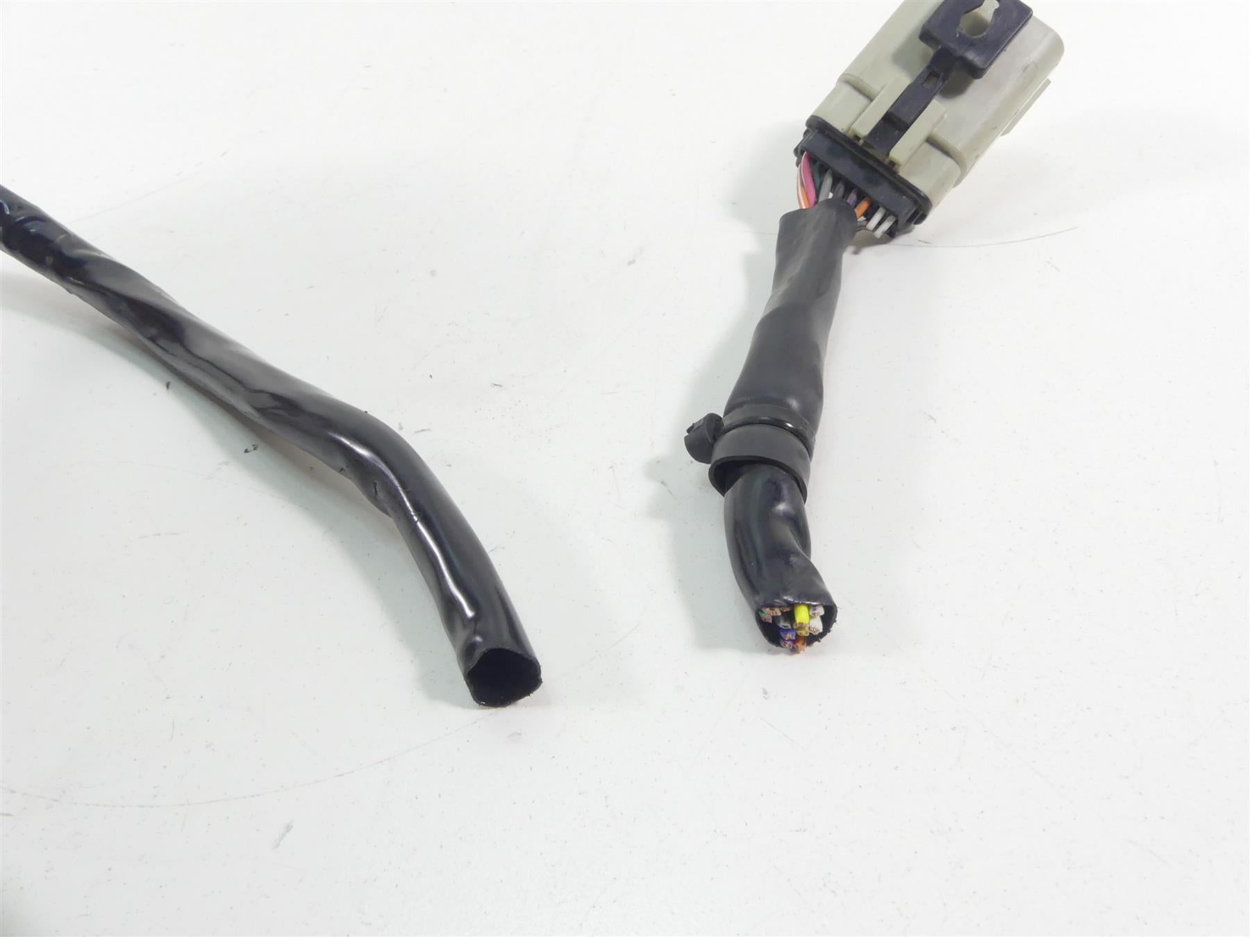 2007 Harley FLHTCU SE CVO Electra Glide Left Hand Audio Control Switch 71682-06 {{ shop.shopifyCountryName }} - Mototech271