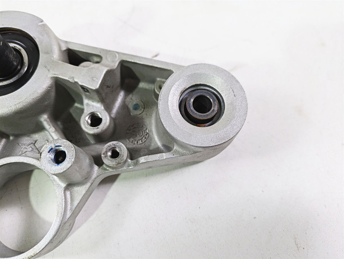 2009 BMW R1200GS K255 Adv Upper Triple Tree Steering Clamp 31427718170 {{ shop.shopifyCountryName }} - Mototech271