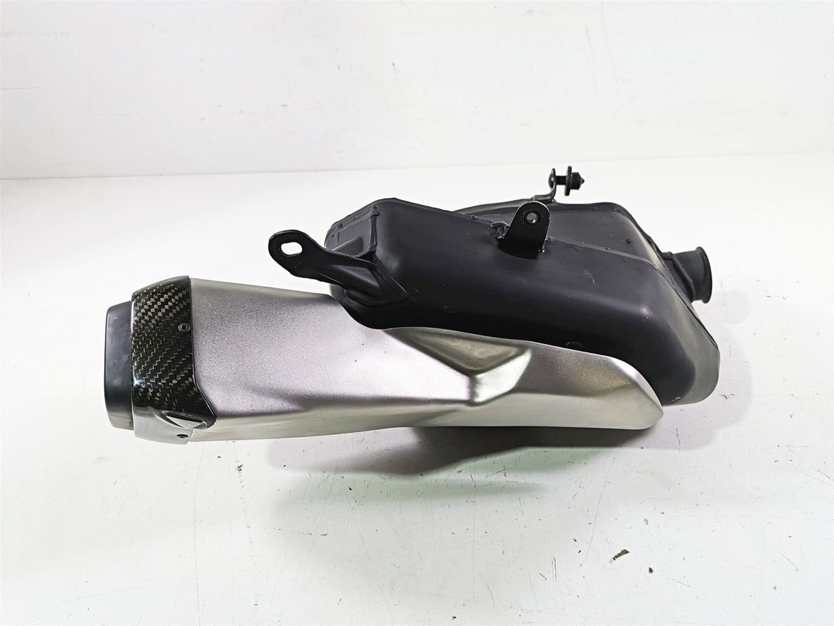 2023 Triumph Street Triple 765 RS Oem Exhaust Muffler Chamber Section T2203454 {{ shop.shopifyCountryName }} - Mototech271