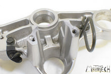 Load image into Gallery viewer, 2005 Kawasaki ZZR1200 ZX1200 Upper Triple Tree Steering Clamp 44039-0007-458
