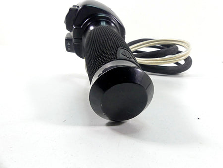 2010 Harley FXDF Dyna Fat Bob Right Control Switch - Cut Blinker 71684-06A {{ shop.shopifyCountryName }} - Mototech271