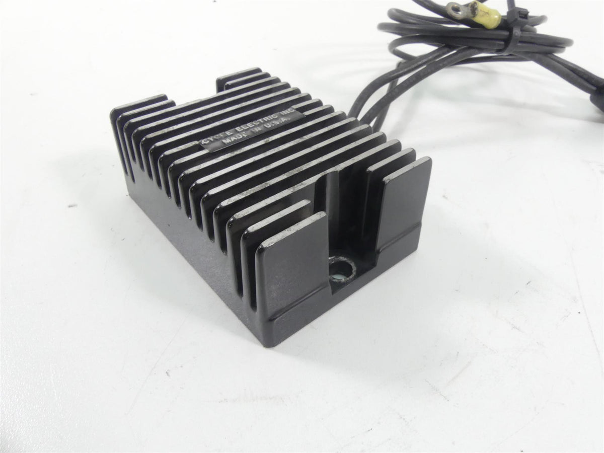 1995 Harley Touring FLHTCU Electra Glide Rectifier Voltage Regulator 74519-88B {{ shop.shopifyCountryName }} - Mototech271