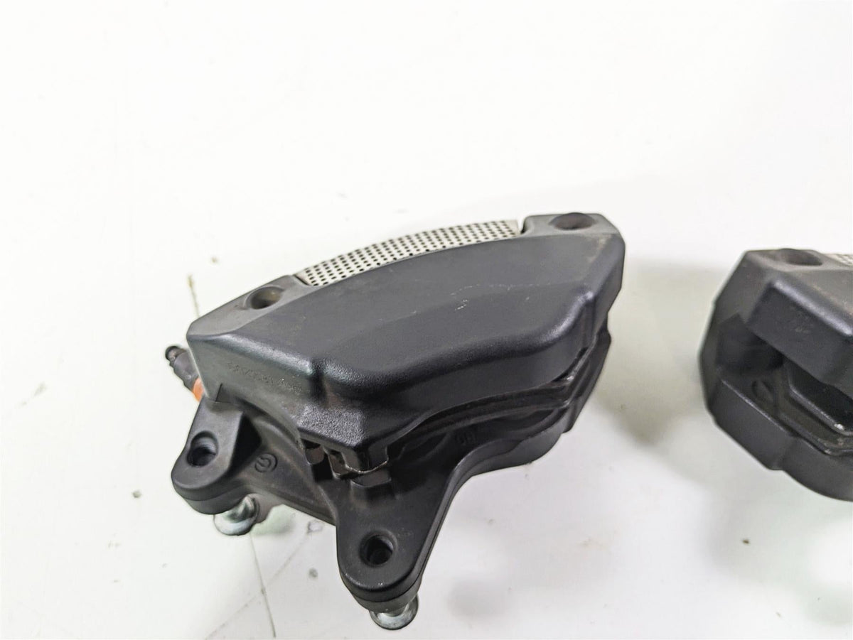2008 Harley Touring FLHTP Electra Glide Brembo Front Brake Caliper Set 43027-08 {{ shop.shopifyCountryName }} - Mototech271
