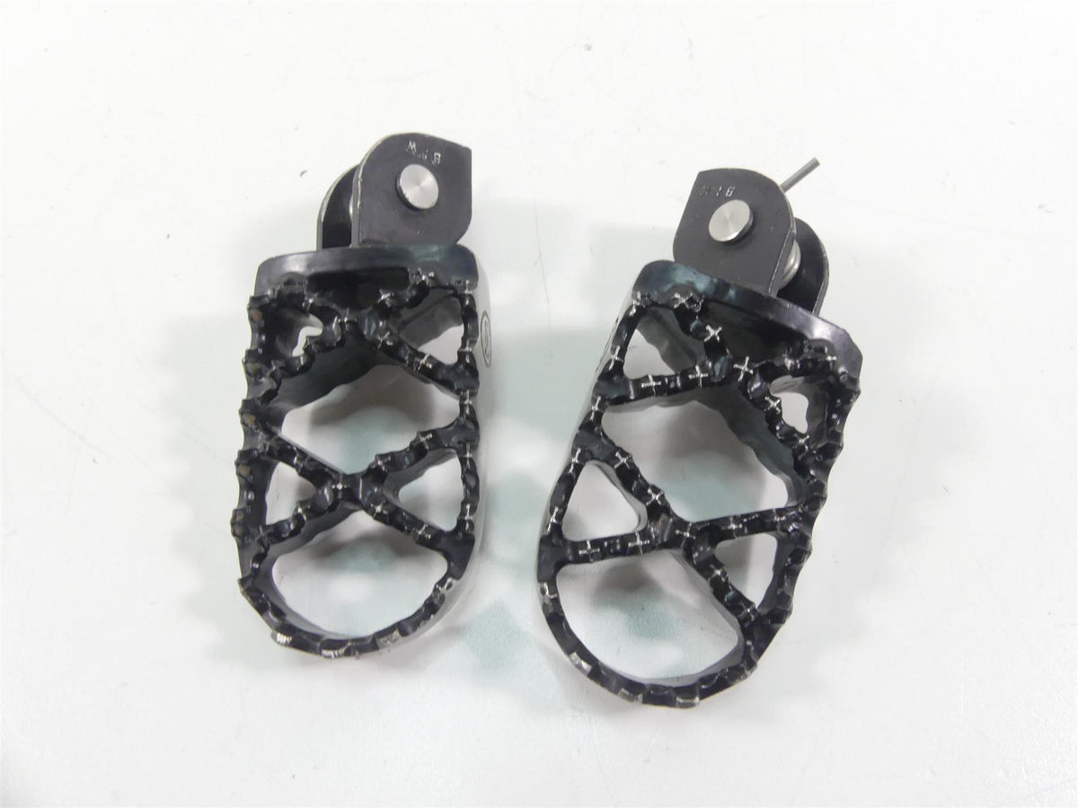 2013 BMW R1200GS GSW K50 Moose Racing Hybrid Front Rider Footpegs 1/2" STBMW-B {{ shop.shopifyCountryName }} - Mototech271