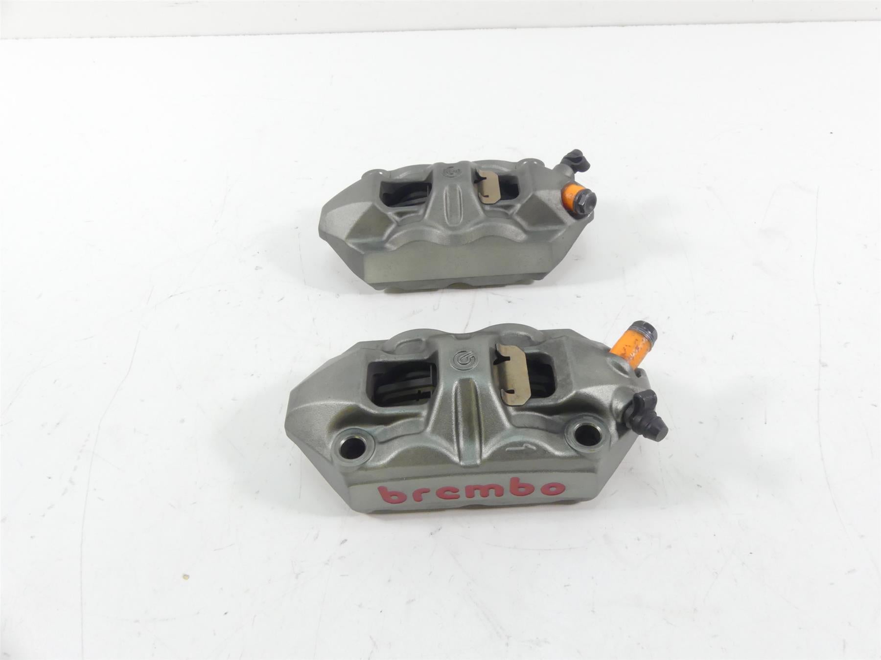 2015 Ducati Diavel Dark Front Brembo Brake Caliper Set 61040901C 61040911C | Mototech271
