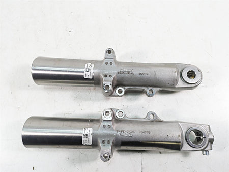 2020 Harley Touring FLHX Street Glide Showa Front Fork Lower Slider Set 45500109 {{ shop.shopifyCountryName }} - Mototech271
