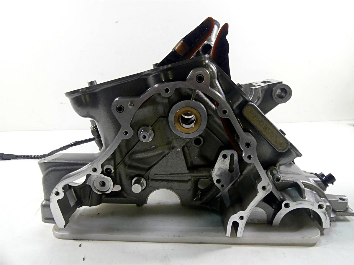 2013 Harley VRSCF Muscle Vrod Engine Motor Crank Case & Piston Set 24457-09K {{ shop.shopifyCountryName }} - Mototech271