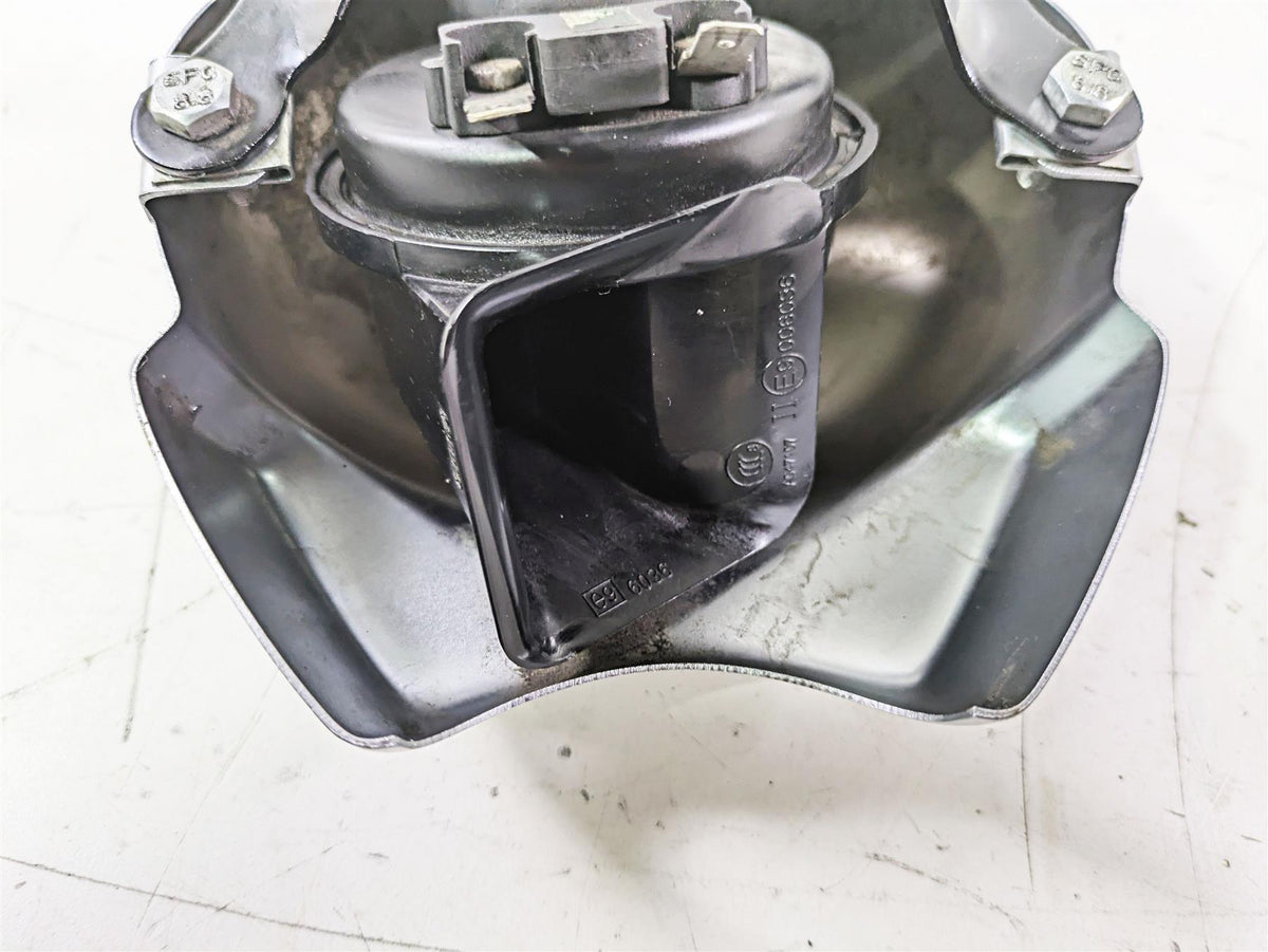 2012 Harley VRSCF Muscle V Rod Horn & Cover 69053-09 {{ shop.shopifyCountryName }} - Mototech271