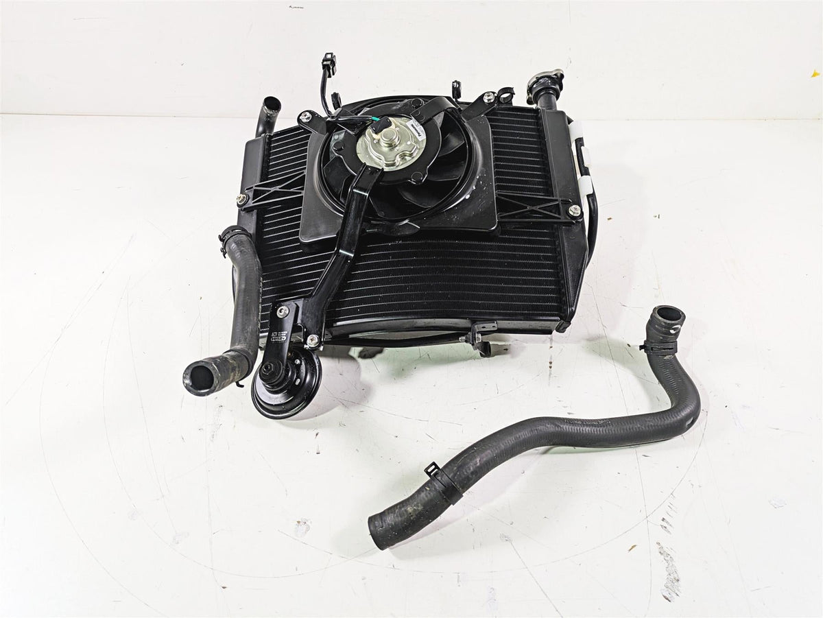2020 Triumph Daytona 765 Moto2 Radiator Fan Reservoir Set T2100445 {{ shop.shopifyCountryName }} - Mototech271