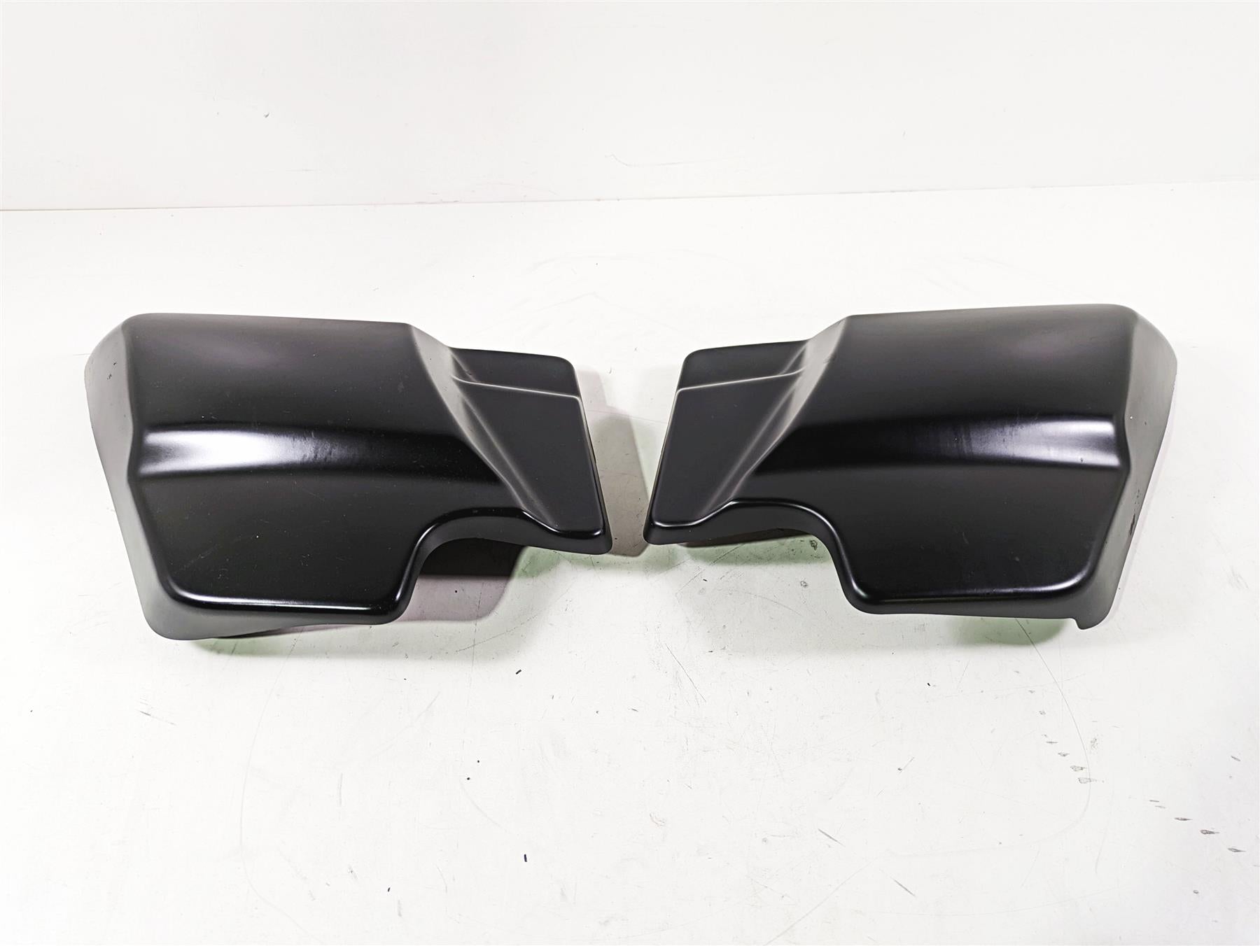 2017 Harley Touring FLTRXS Road Glide Side Cover Fairing Set 66048-09A 66250-09 {{ shop.shopifyCountryName }} - Mototech271