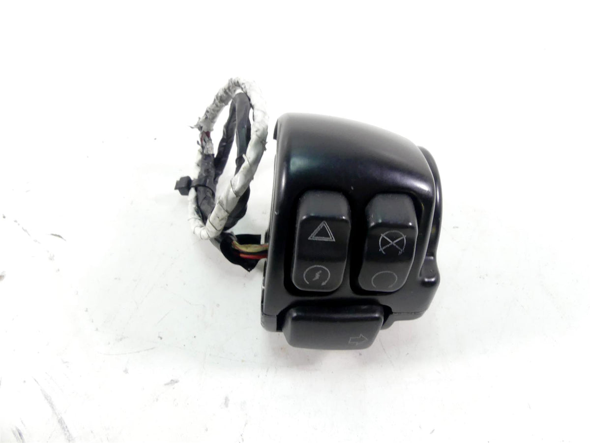 2017 Harley Softail FXSB Breakout Right Hand Control Switch -Read 71500297 {{ shop.shopifyCountryName }} - Mototech271