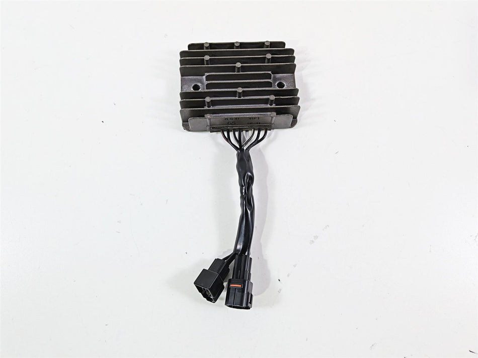 2005 Suzuki VZ800 M50 Boulevard Rectifier Voltage Regulator 32800-47H00 {{ shop.shopifyCountryName }} - Mototech271