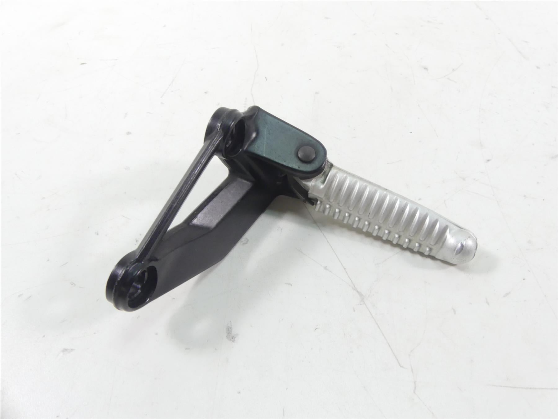 2013 Ducati Streetfighter 848 Right Front Rider Driver Footpeg Foot Peg 82411551 {{ shop.shopifyCountryName }} - Mototech271