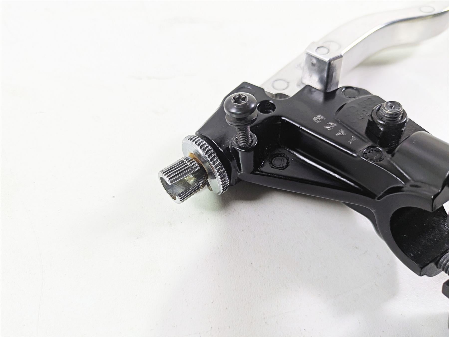 2024 Triumph Street Triple 765 R Clutch Perch & Lever T2043872 {{ shop.shopifyCountryName }} - Mototech271