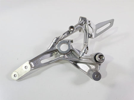 2019 Ducati 959 Panigale Left Frame Mount & Footpeg Set 8291E061AA 82424631AA {{ shop.shopifyCountryName }} - Mototech271