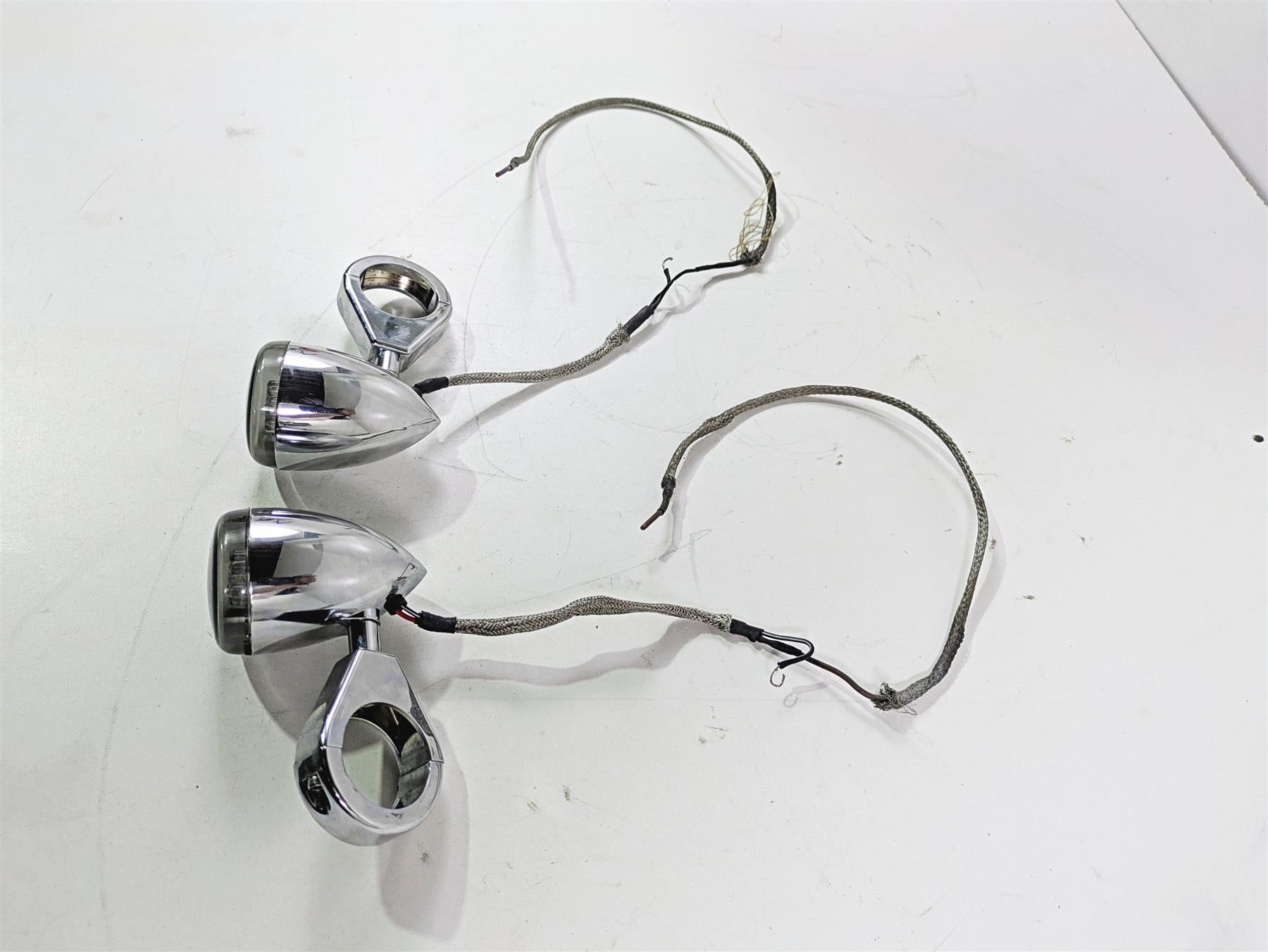 2002 Big Dog Pitbull Front Blinker Turn Signal Set Led BDM130-00794 {{ shop.shopifyCountryName }} - Mototech271
