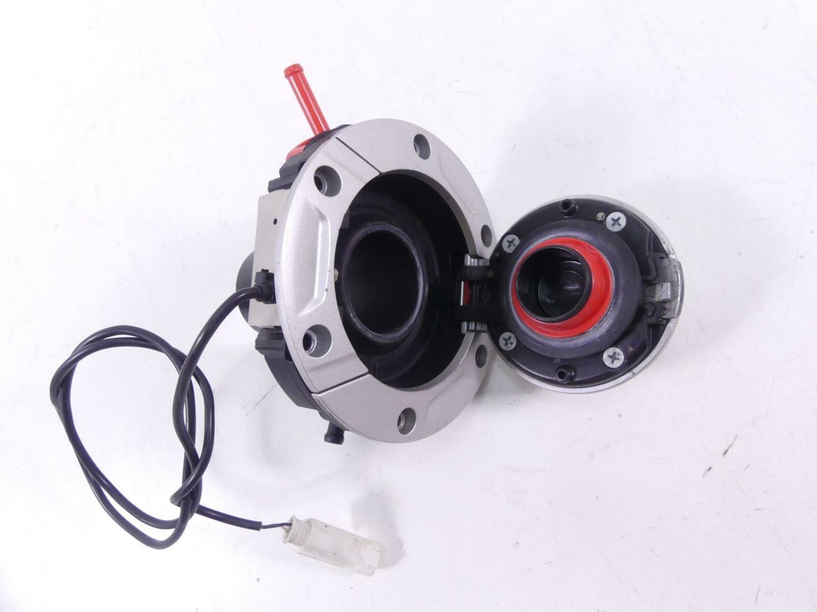 2016 BMW R1200RS K54 Keyless Fuel Door Gas Petrol Cap 16118552106 {{ shop.shopifyCountryName }} - Mototech271