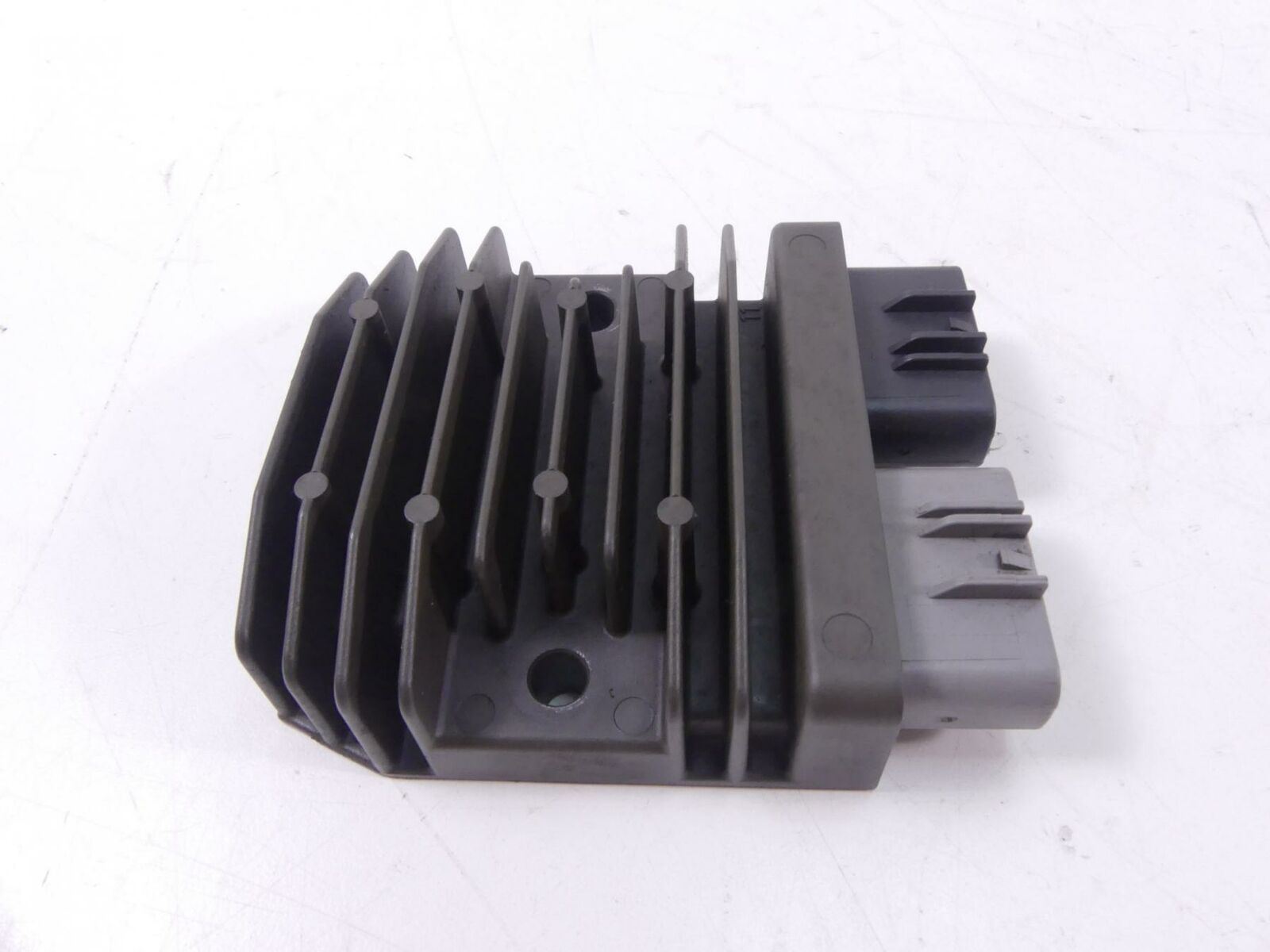 2012 Yamaha XT1200 Super Tenere Rectifier Voltage Regulator 1D7-81960-01-00 {{ shop.shopifyCountryName }} - Mototech271