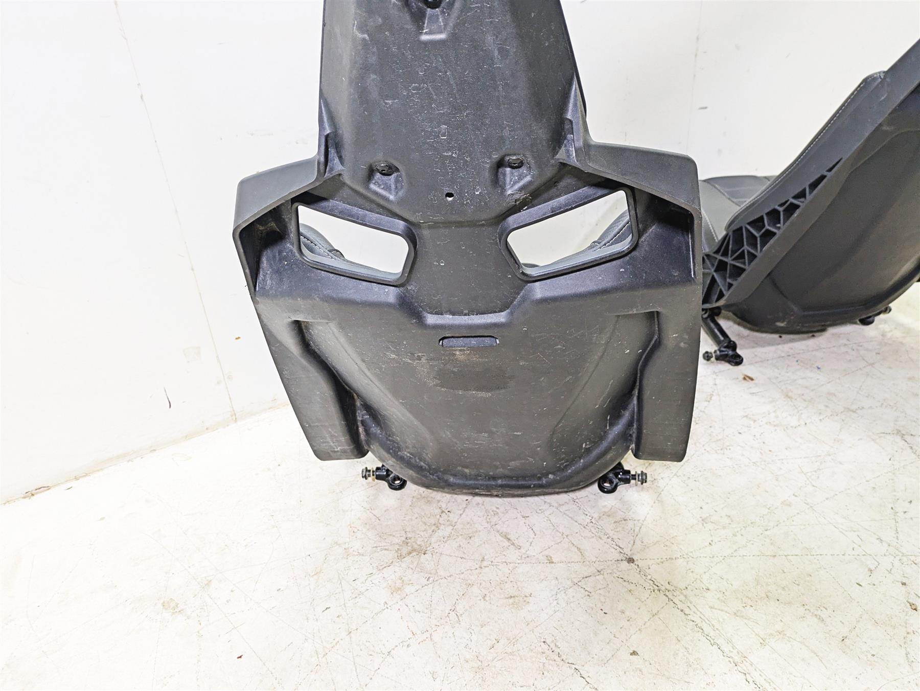 2018 Can Am Maverick X3 XRC Turbo R Driver Passenger Seat Set 708002065 {{ shop.shopifyCountryName }} - Mototech271