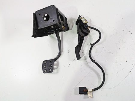 2019 Can Am Maverick X3 XRS Turbo R Foot Pedal Set & Mount 705207621 {{ shop.shopifyCountryName }} - Mototech271