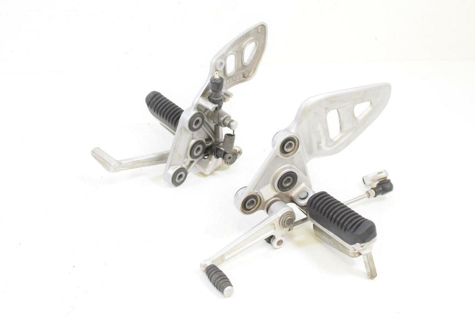 2005 Suzuki GSX1300 R Hayabusa Front Rider Driver Foot Peg Footpeg Set 43510-24F {{ shop.shopifyCountryName }} - Mototech271
